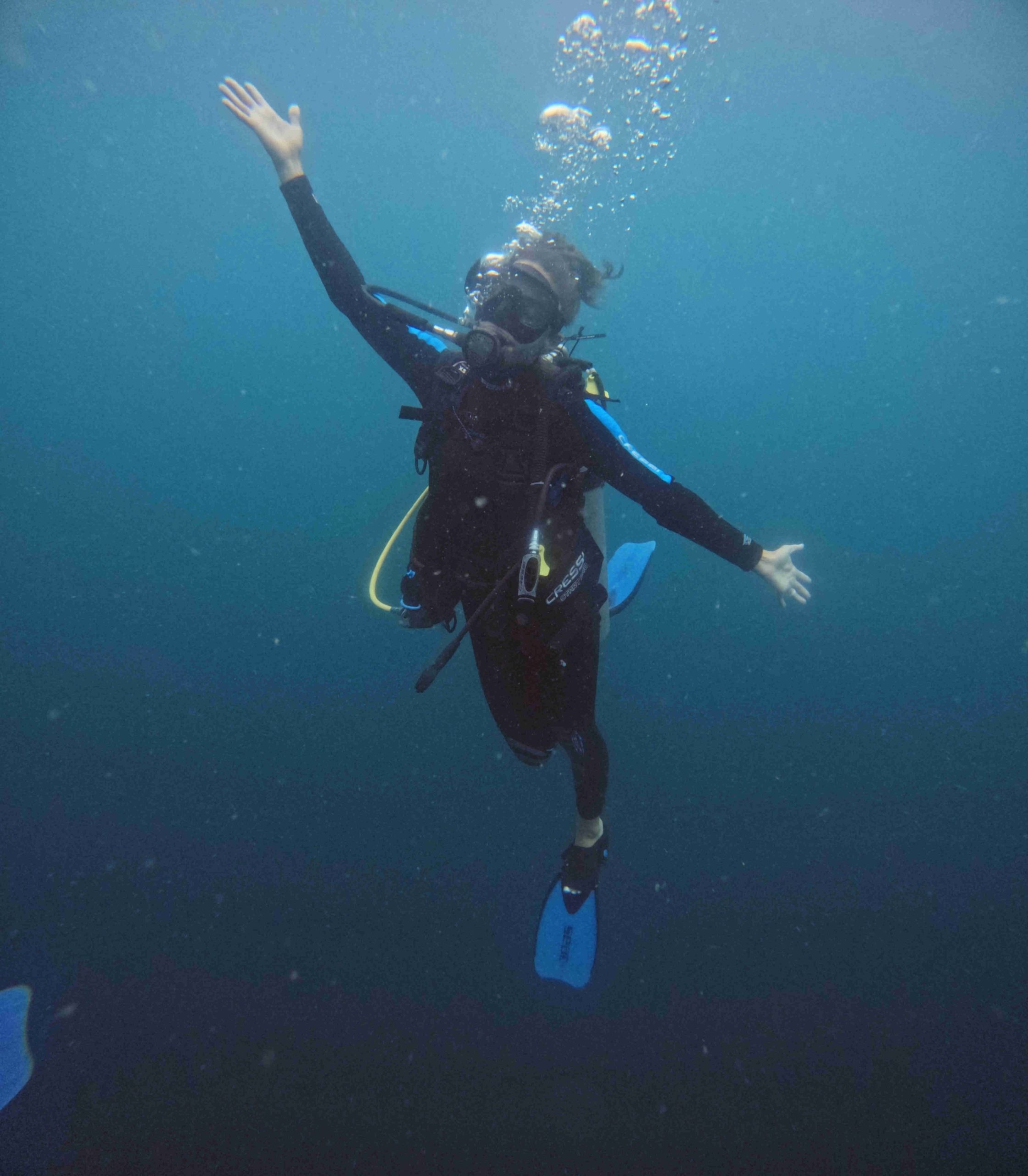 PADI ReActivate diver having fun on a scuba Guanacaste refresher course in the Pacific Waters of Costa Rica